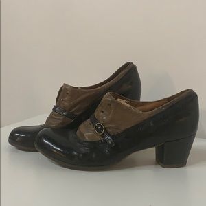 Officine Creative Distressed Pumps!